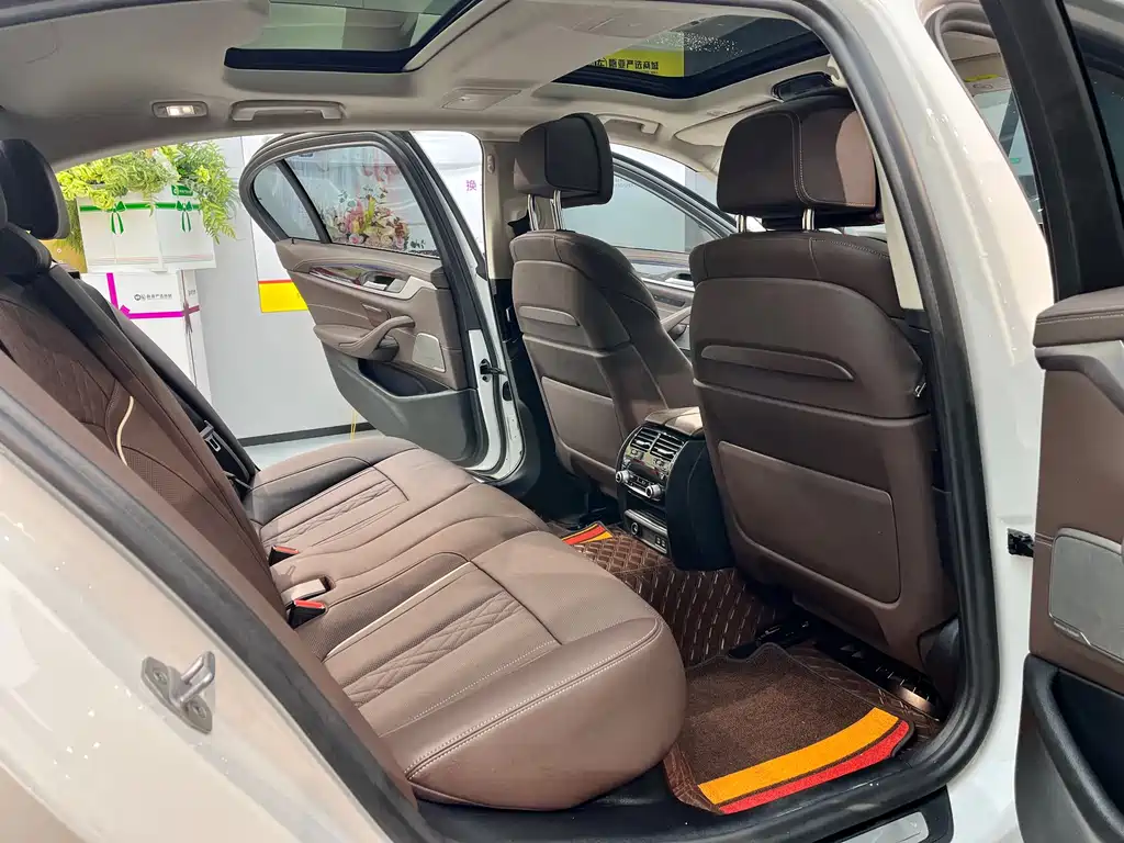 BMW 5 Series 2021 530Li Exclusive Luxury Package купить на сайте DeffCars