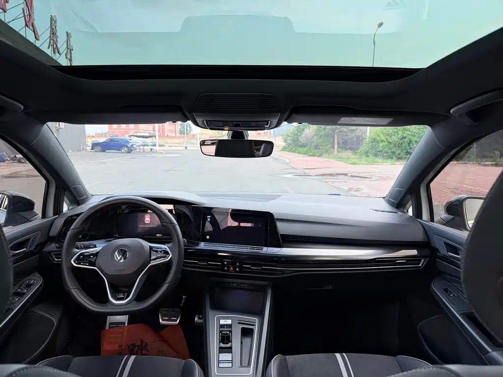 Golf 2023 280TSI DSG R-Line купить на сайте DeffCars