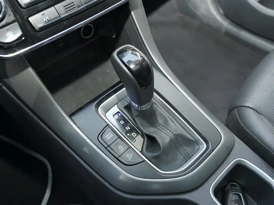 Beijing Hyundai ix35 2019 2.0L automatic two-wheel drive Zhiyong·Enjoy Edition National V купить на сайте DeffCars