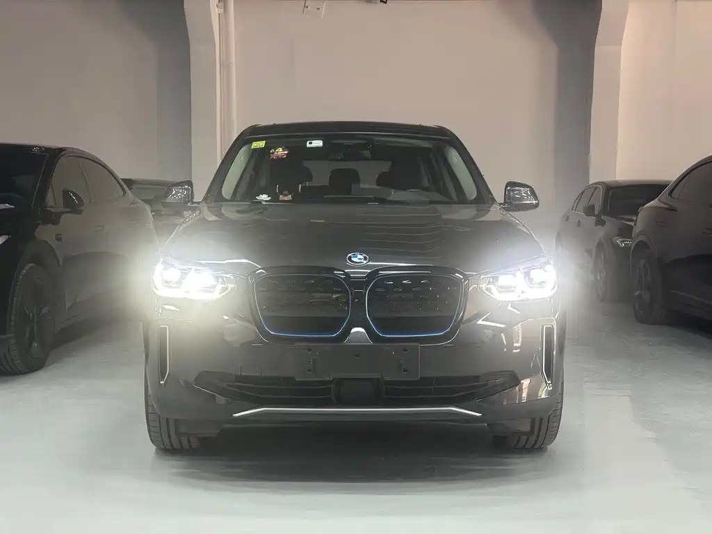 BMW iX3 2021 leading model купить на сайте DeffCars