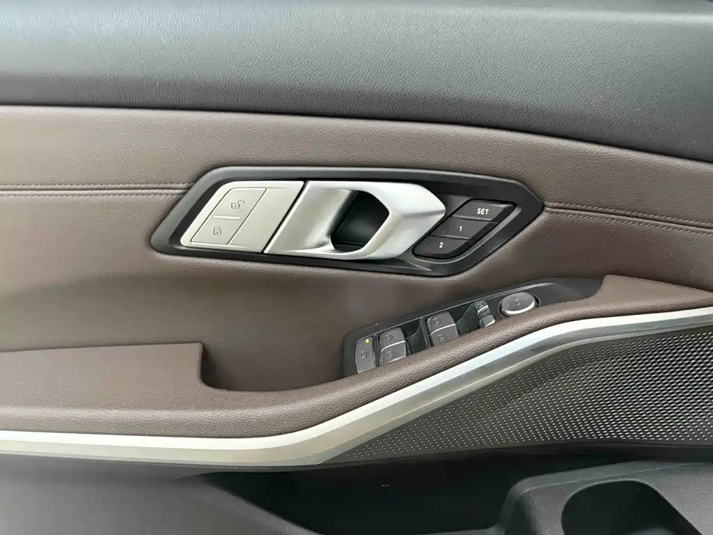 BMW 3 Series 2022 320Li M Sports Package купить на сайте DeffCars