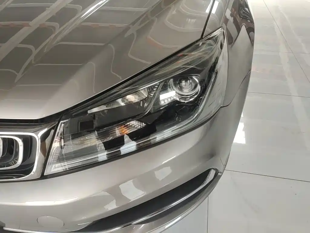 Emgrand 2018 1.5L manual luxury model купить на сайте DeffCars