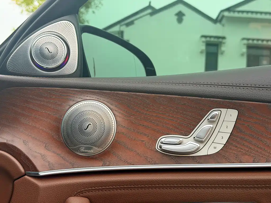 Mercedes-Benz E-Class 2018 facelift E 200 L купить на сайте DeffCars