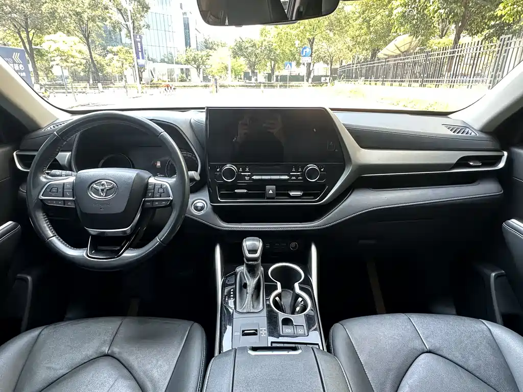 Highlander 2023 2.5L intelligent electric hybrid dual-engine four-wheel drive premium version 7 seats купить на сайте DeffCars