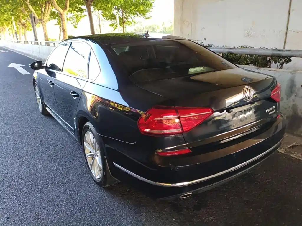 Passat 2017 330TSI DSG Premium Edition купить на сайте DeffCars