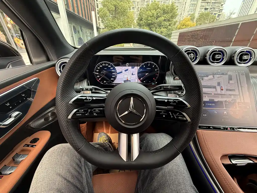Mercedes-Benz GLC 2025 GLC 300 L 4MATIC luxury model 5 seats купить на сайте DeffCars