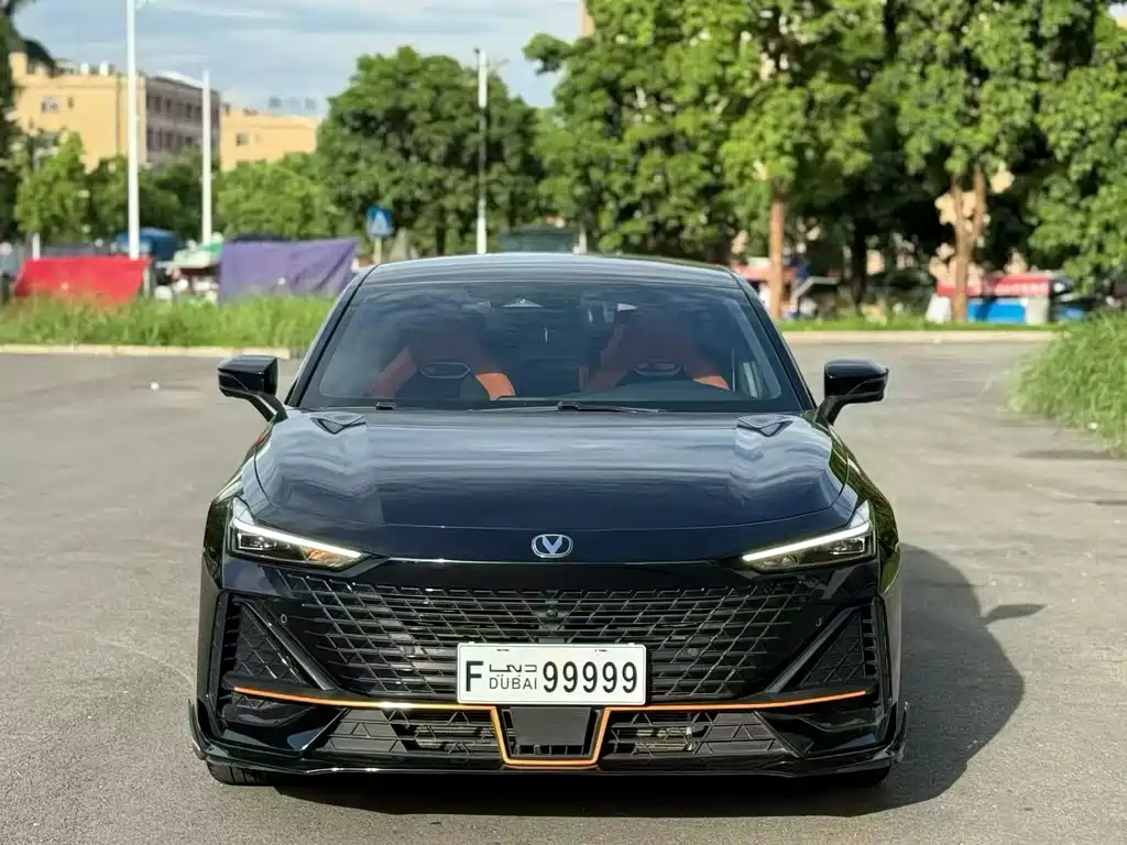 Changan UNI-V 2022 1.5T sports version купить на сайте DeffCars