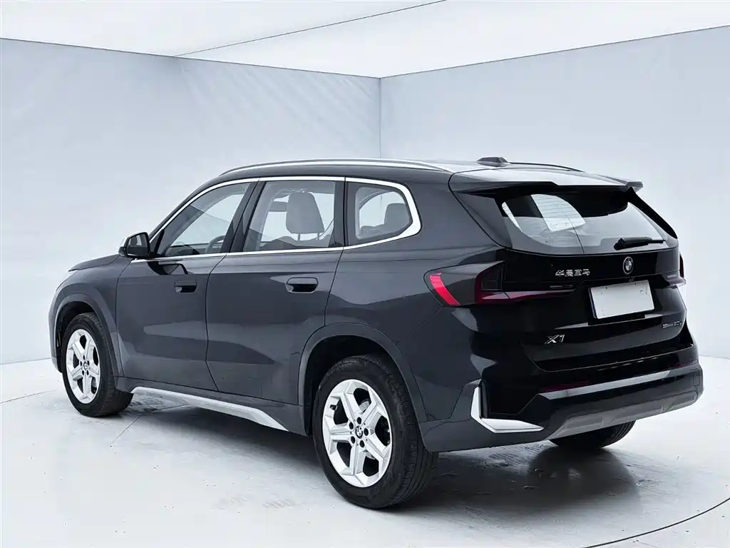 BMW X1 2023 sDrive20Li X Design Package купить на сайте DeffCars
