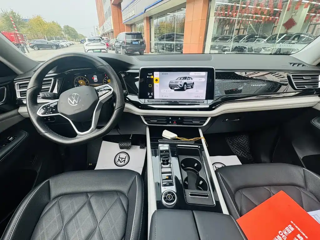 Touron 2024 380TSI four-wheel drive luxury version купить на сайте DeffCars