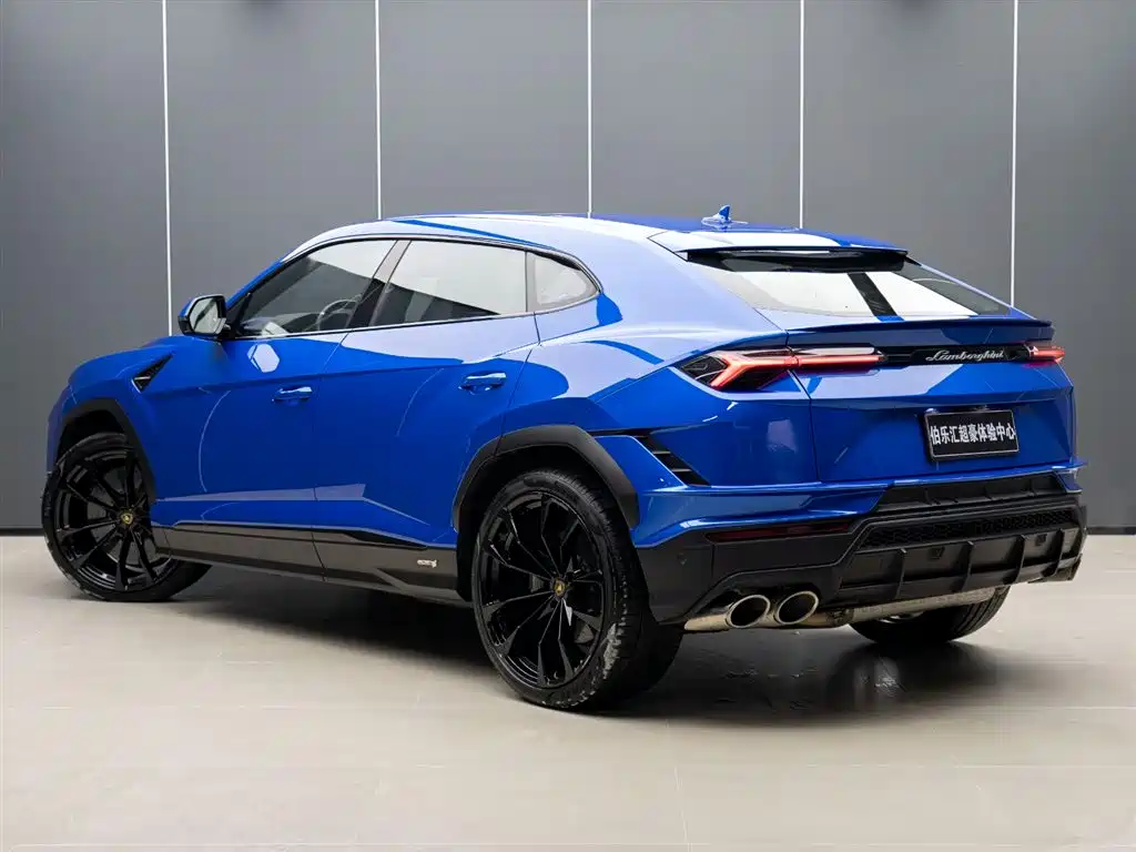 Urus 2023 4.0T V8 S купить на сайте DeffCars