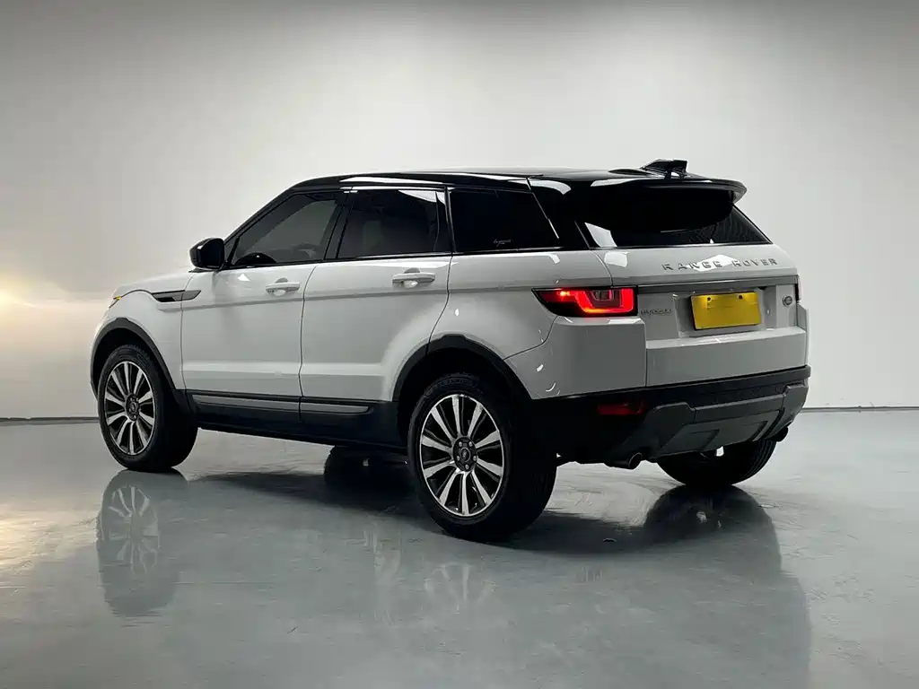 Range Rover Evoque 2018款 240PS SE 智耀版 купить на сайте DeffCars