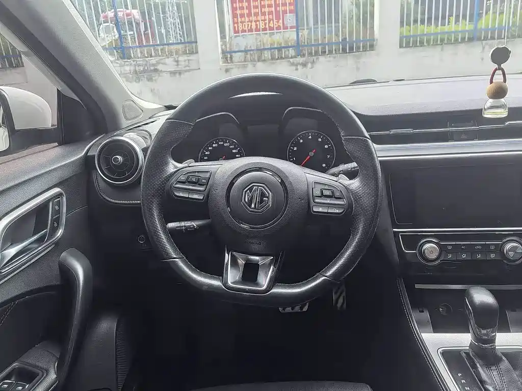 MG6 2017 20T automatic luxury smart connected version National V купить на сайте DeffCars
