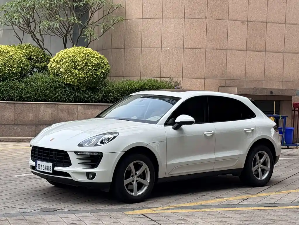 Macan 2017 Macan 2.0T купить на сайте DeffCars