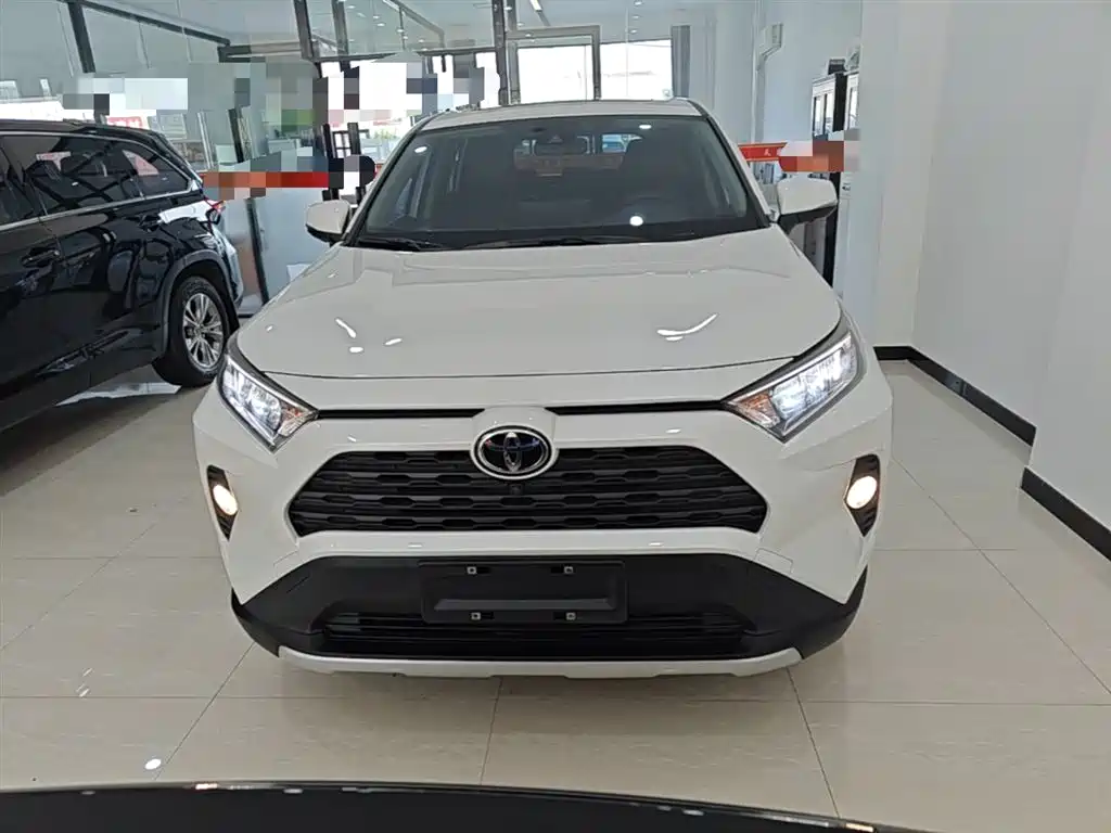 RAV4 Rongfang 2022 2.0L CVT two-wheel drive fashion version купить на сайте DeffCars