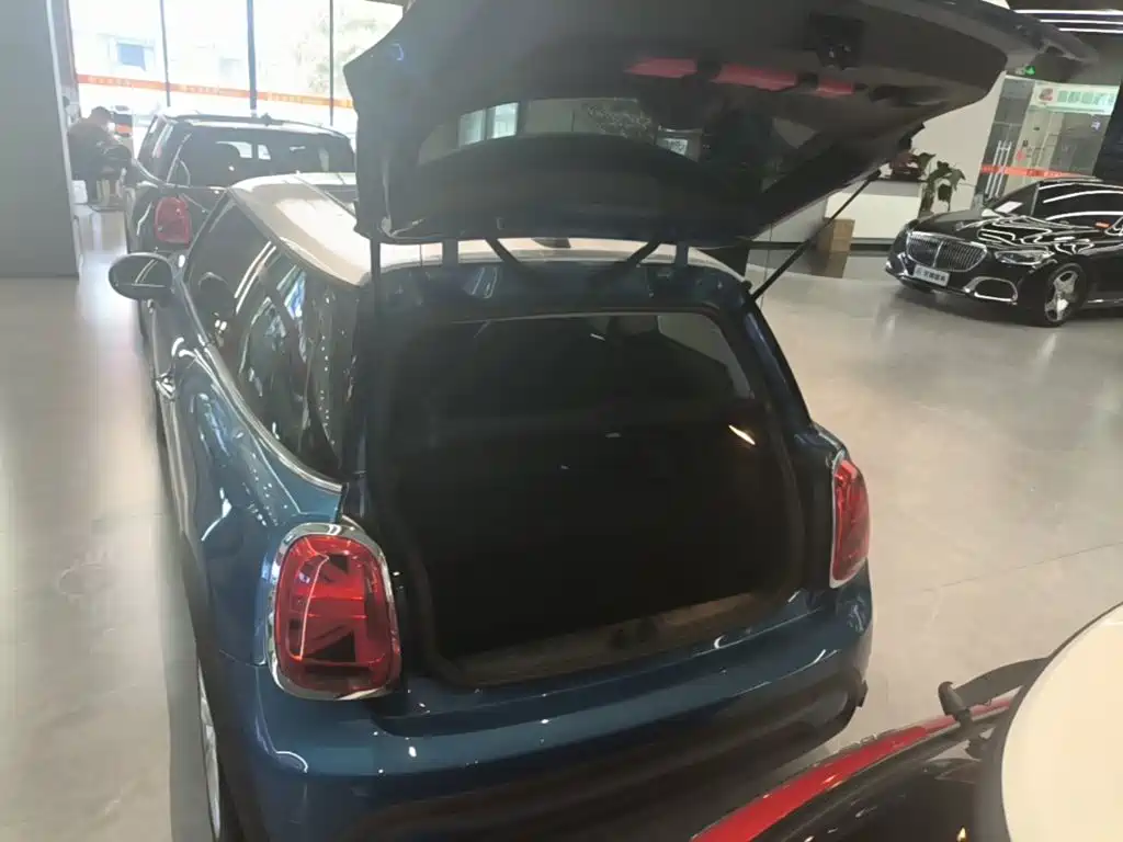 Mini 2022 Modified 1.5T Cooper Classic Pie купить на сайте DeffCars