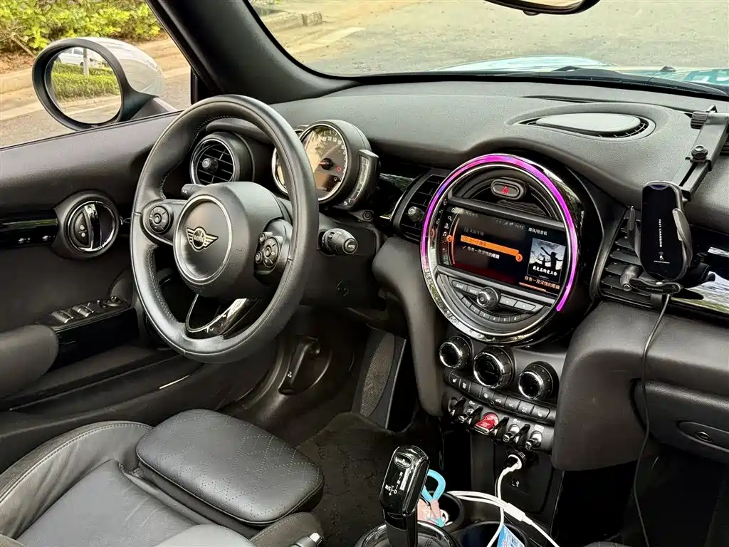 MINI 2019 1.5T COOPER CABRIO Classic купить на сайте DeffCars