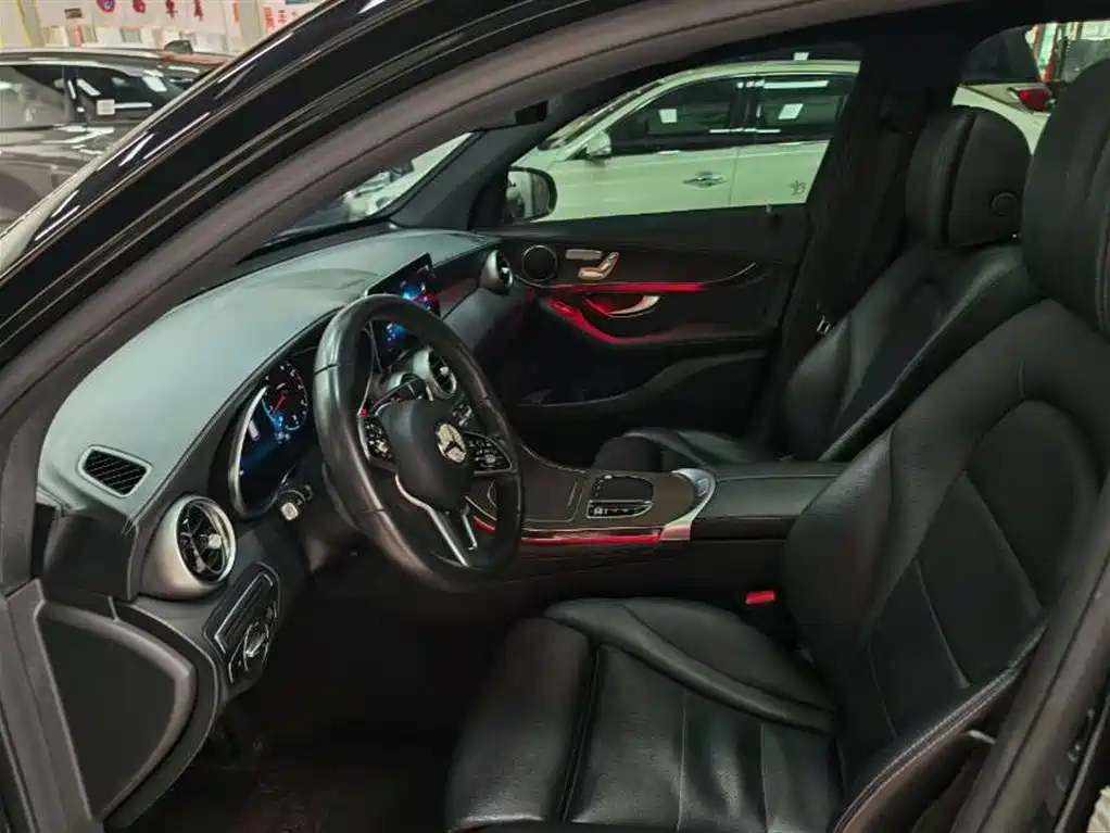 Mercedes-Benz GLC 2020 facelift GLC 260 L 4MATIC luxury model купить на сайте DeffCars