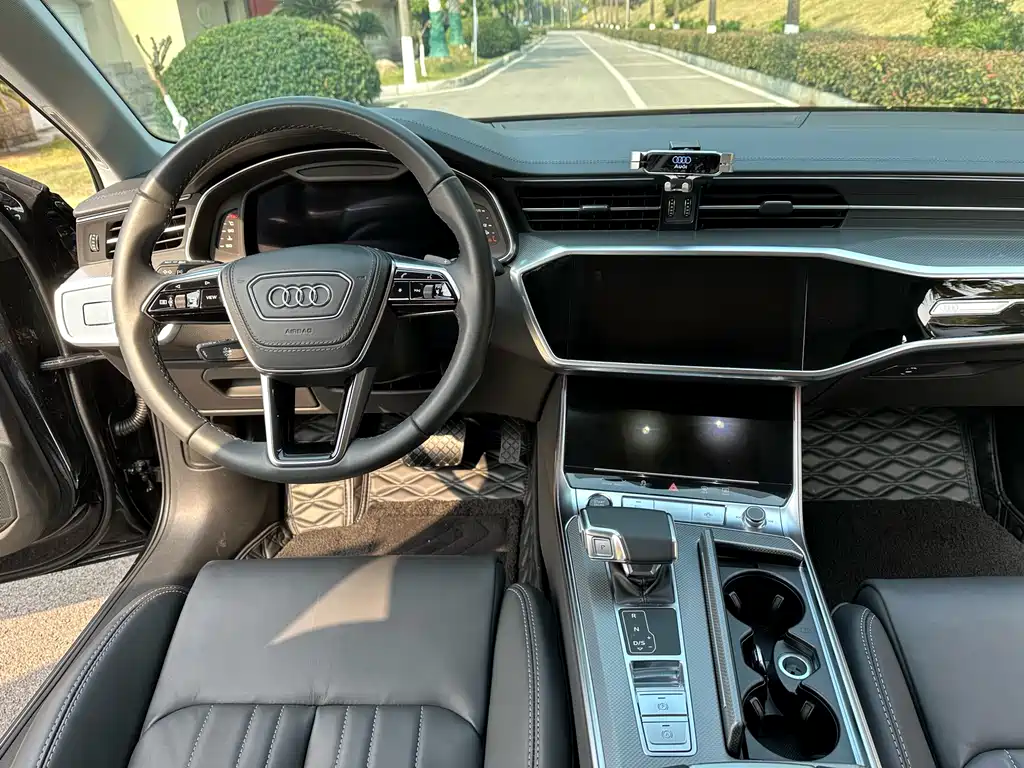 Audi A6L 2024 45 TFSI Premium Dynamic Model купить на сайте DeffCars
