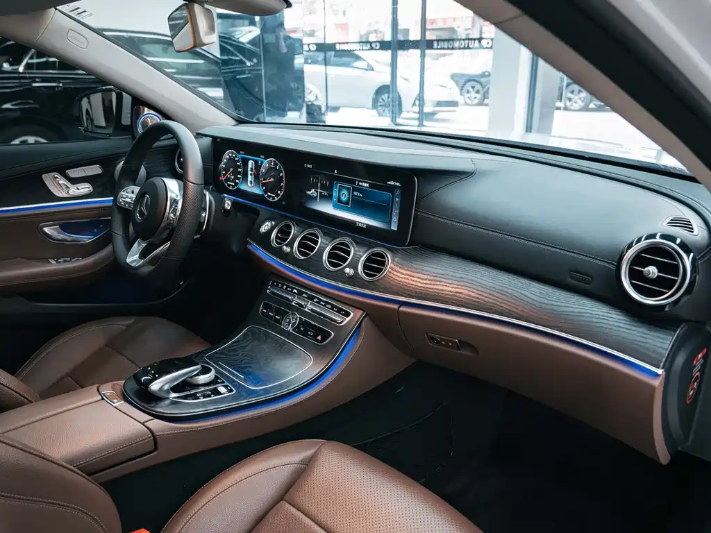 Mercedes-Benz E-Class 2017 E 300 L Sporty and Stylish купить на сайте DeffCars