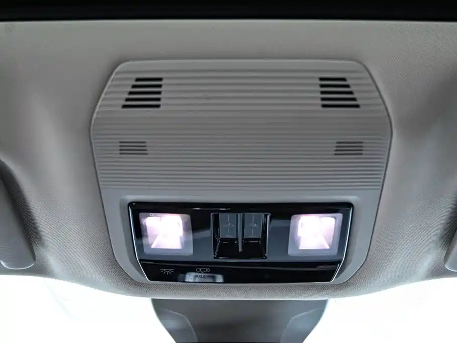 Lanxun 2023 380TSI four-wheel drive R-Line cruise version купить на сайте DeffCars