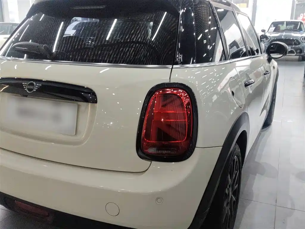 MINI 2018 1.5T COOPER Classic Five-Door Edition купить на сайте DeffCars