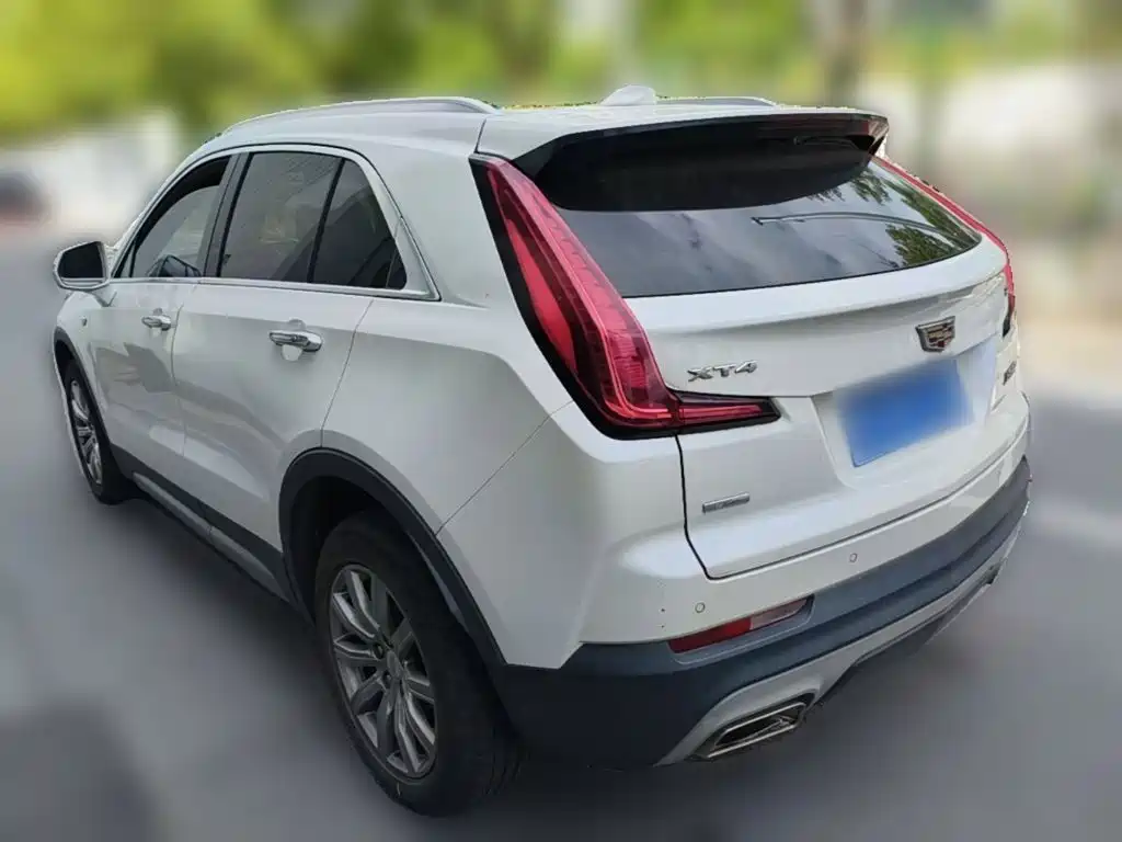 Cadillac XT4 2018 28T two-wheel drive leading model купить на сайте DeffCars