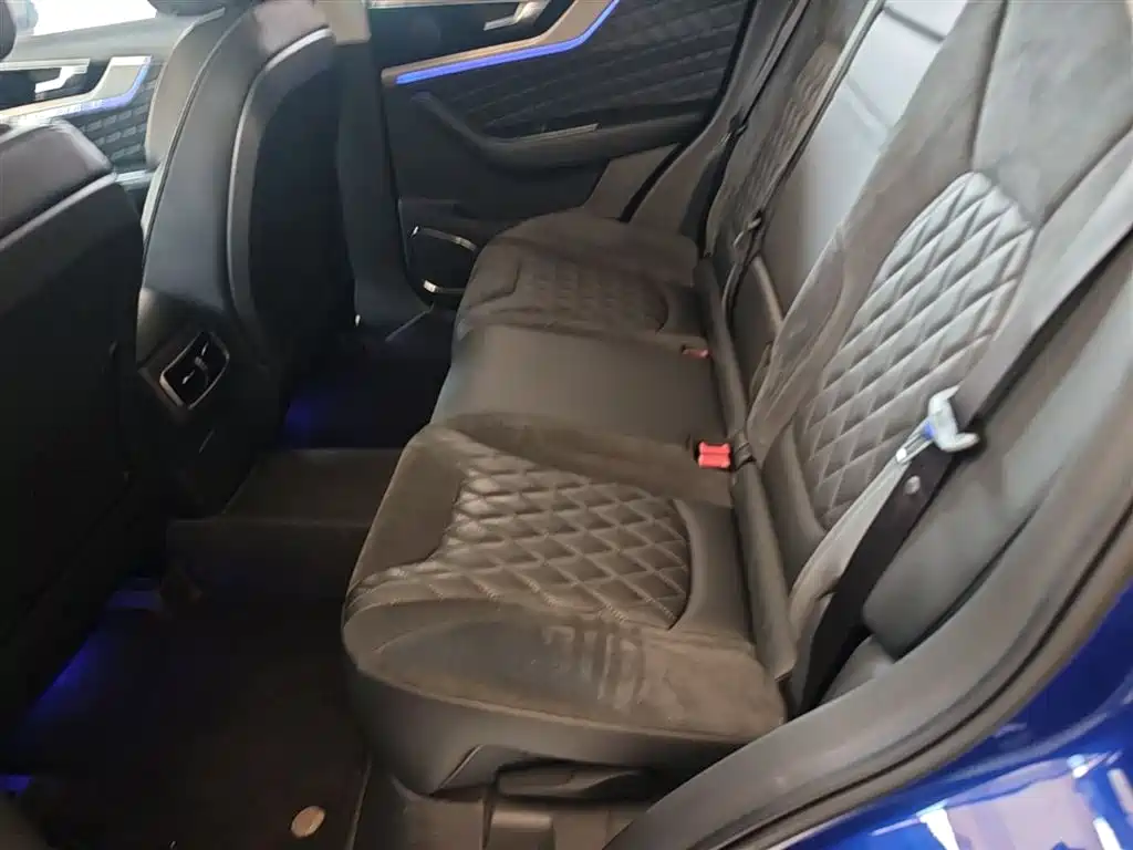 Hongqi HS5 2019 2.0T Zhilian Flagship Edition купить на сайте DeffCars