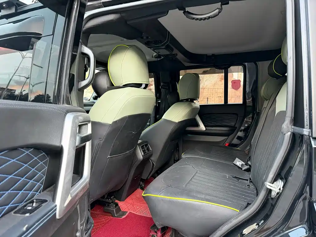 Beijing Off-Road BJ40 2024 2.0T City Hunter Honor Edition купить на сайте DeffCars