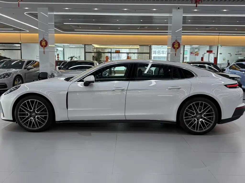 Panamera 2026 Panamera 4 Executive Extended Edition 2.9T купить на сайте DeffCars