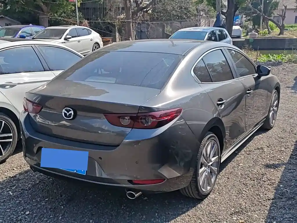 Mazda3 Angkesela 2020 2.0L Automatic Premium Edition купить на сайте DeffCars