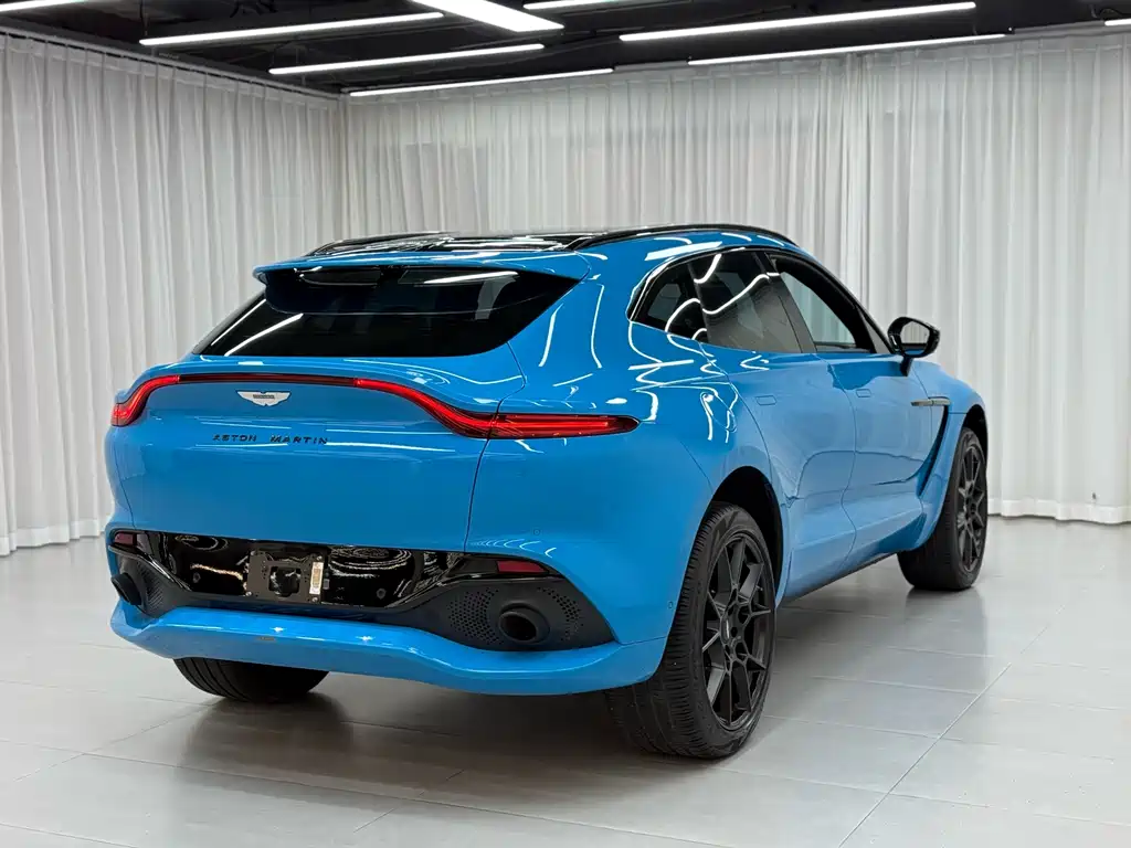 Aston Martin DBX 2022 3.0T STRAIGHT-SIX купить на сайте DeffCars