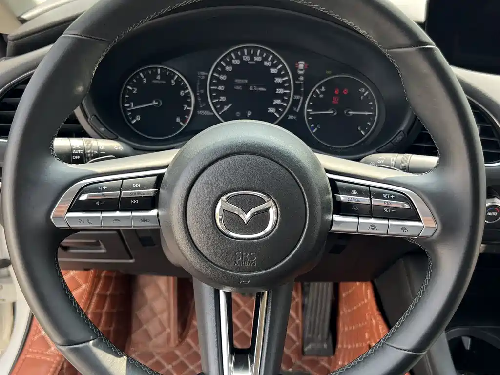 Mazda3 Angkesela 2023 2.0L Automatic Premium Edition купить на сайте DeffCars