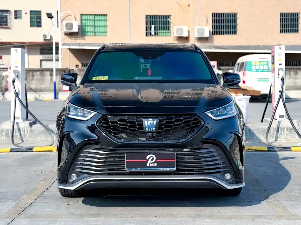 Crown Lufang 2022 2.5L HEV four-wheel drive premium version купить на сайте DeffCars