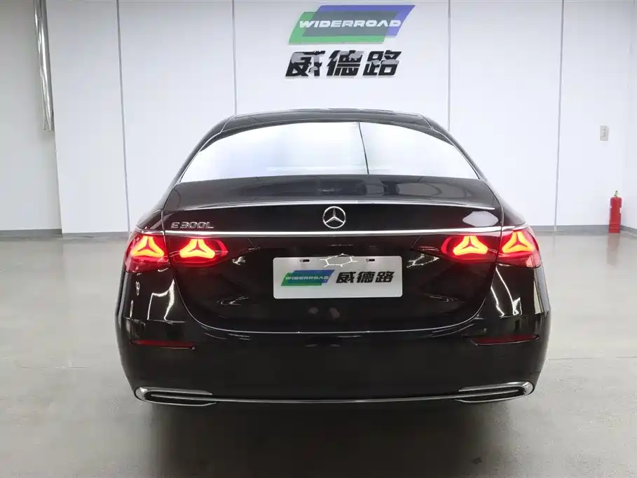 Mercedes-Benz E-Class 2024 E 300 L Luxury Model купить на сайте DeffCars