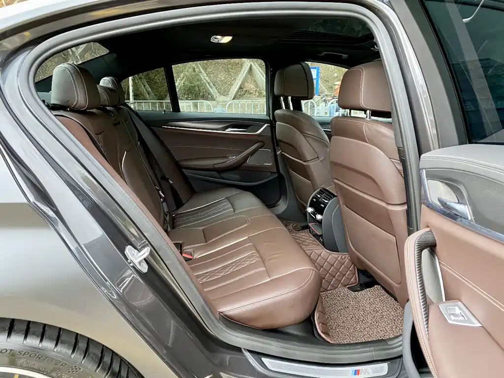 BMW 5 Series Imported 2022 540i Fashion Edition M Sports Package купить на сайте DeffCars