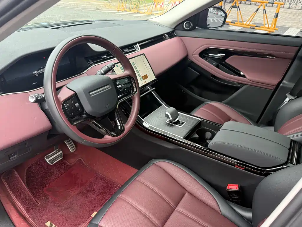 Range Rover Evoque 2024 Range Rover Evoque L SE Yuguang Zunyao Edition купить на сайте DeffCars