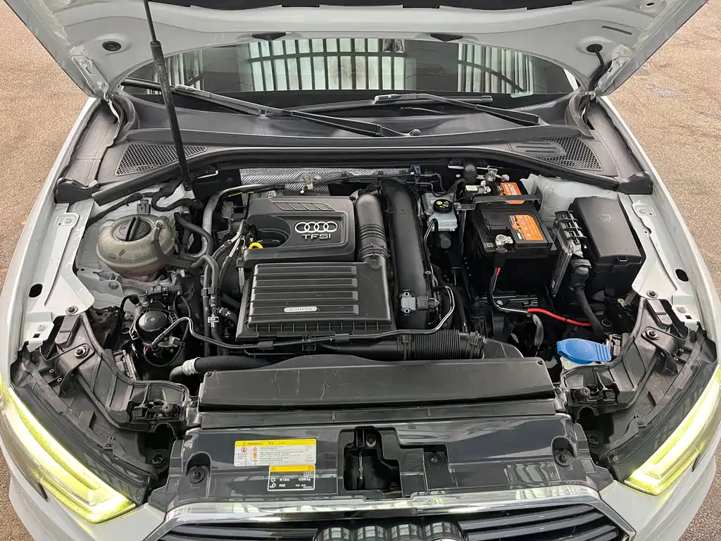 Audi A3 2019 Sportback 35 TFSI Fashion Type National VI купить на сайте DeffCars