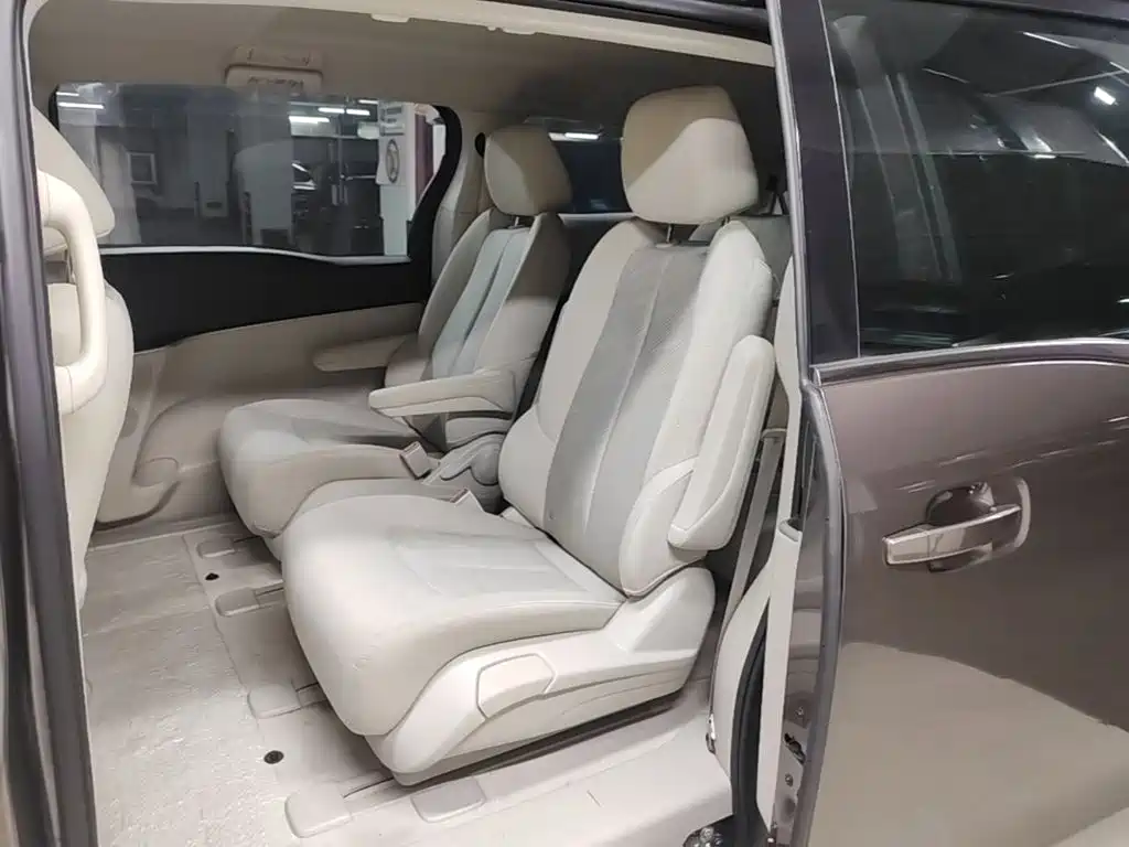 Buick GL8 2023 Land Business Class Comfort Type купить на сайте DeffCars
