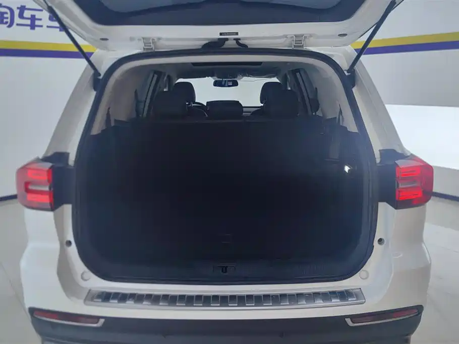 Roewe RX8 2019 30T two-wheel drive super flagship version купить на сайте DeffCars