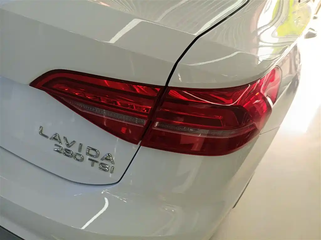 Lavida 2021 280TSI DSG Comfort Edition купить на сайте DeffCars