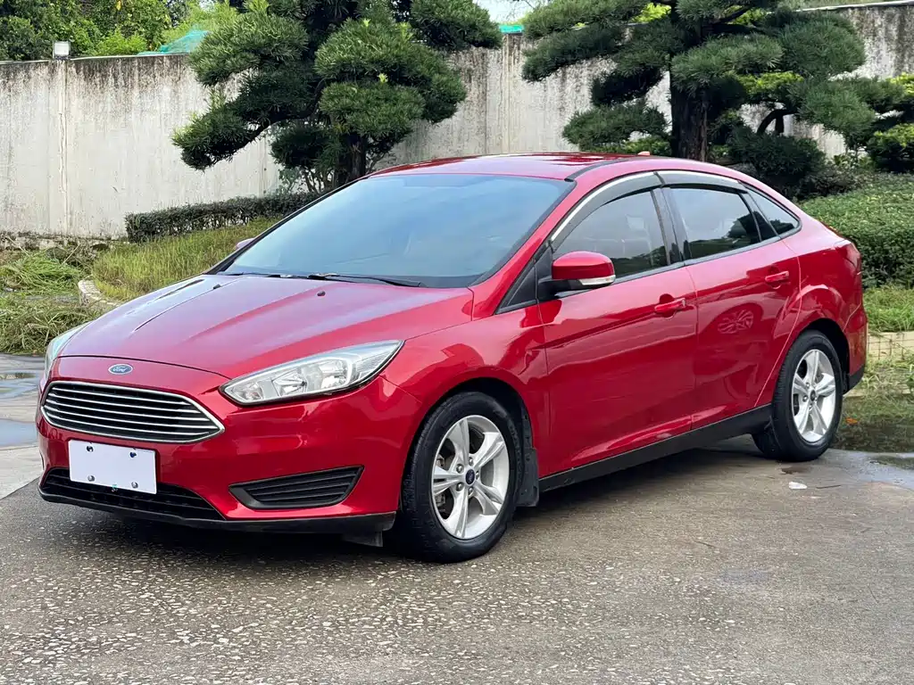 Focus 2018 sedan classic 1.6L automatic comfort smart mobility version купить на сайте DeffCars