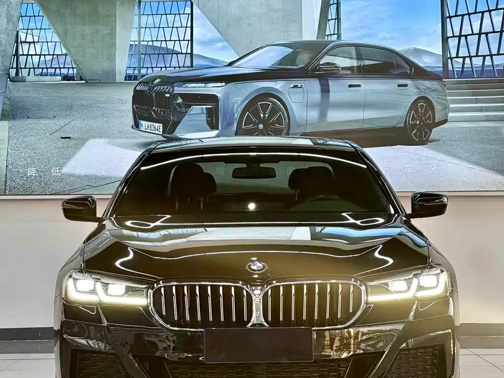 BMW 5 Series 2021 525Li M Sports Package купить на сайте DeffCars
