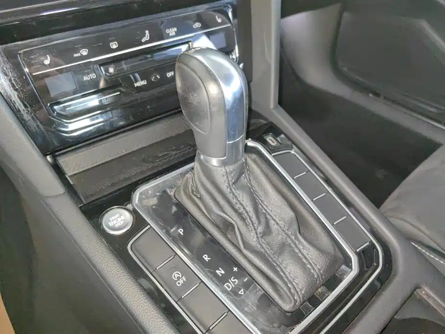 Magotan 2021 330TSI DSG 30th Anniversary Edition купить на сайте DeffCars