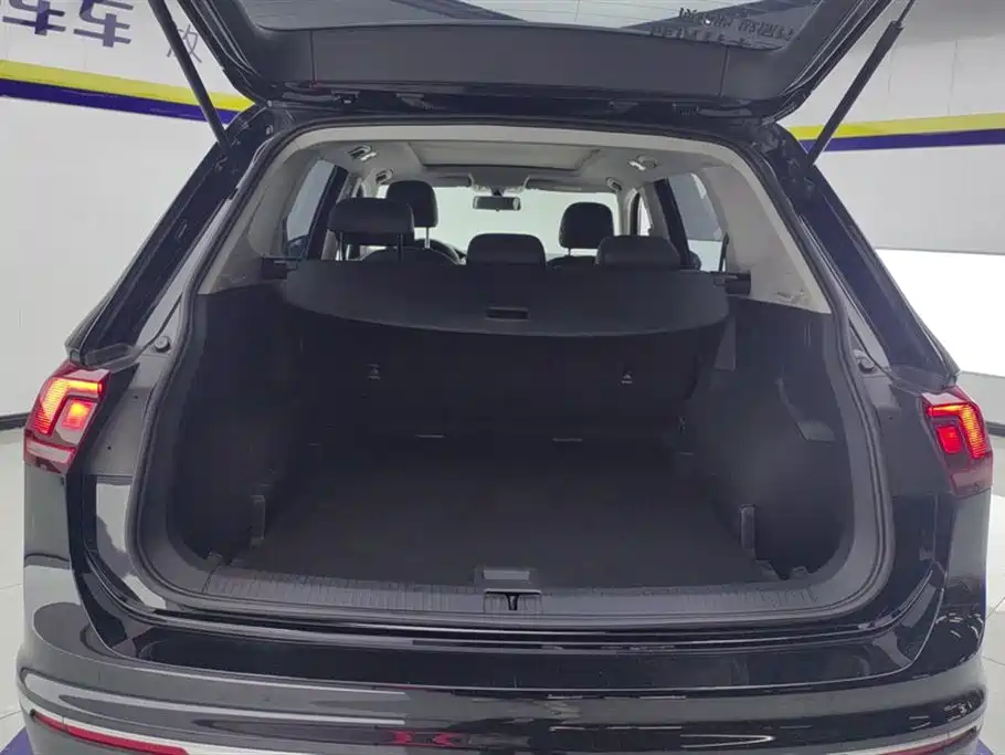 Tiguan L 2019 330TSI automatic two-wheel drive panoramic comfort version National VI купить на сайте DeffCars