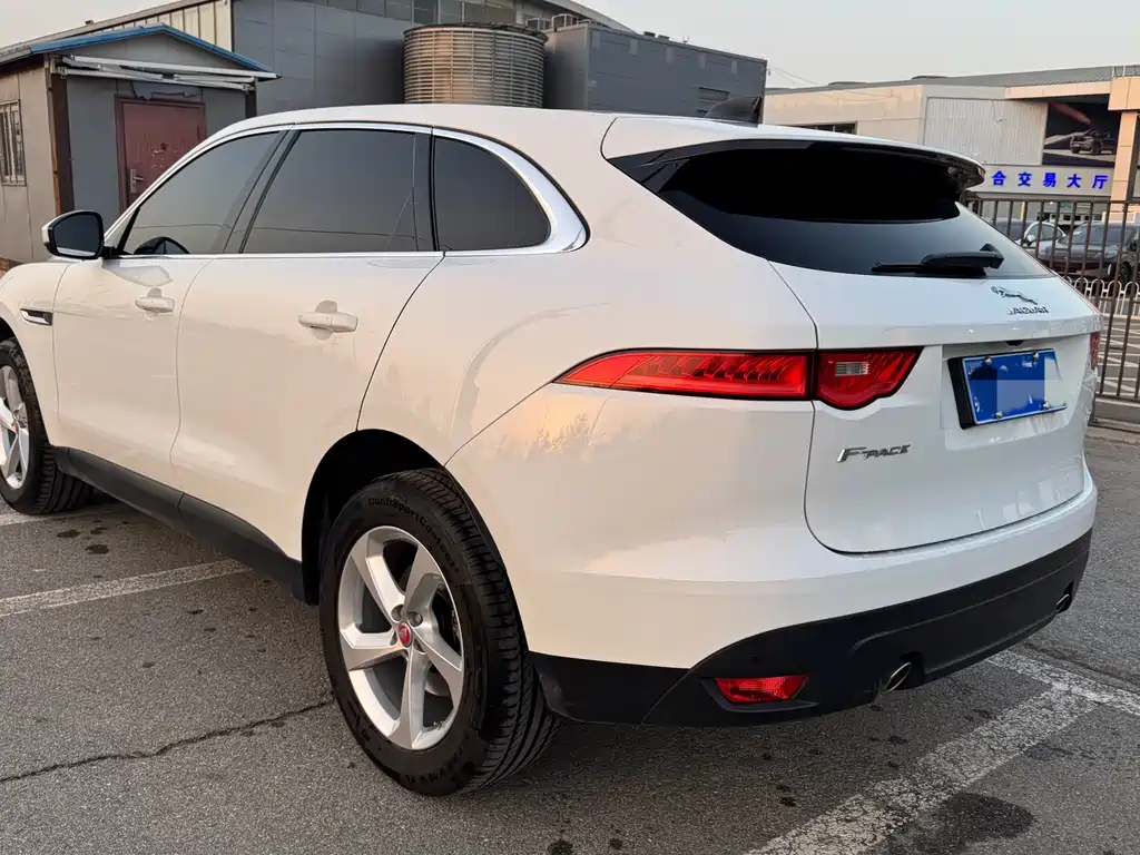 Jaguar F-PACE 2020 2.0T Urban Exclusive Edition купить на сайте DeffCars