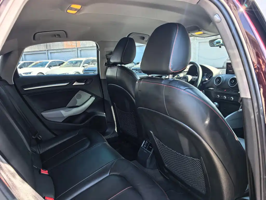 Audi A3 2018 30th Anniversary Limousine 35 TFSI Enterprising купить на сайте DeffCars