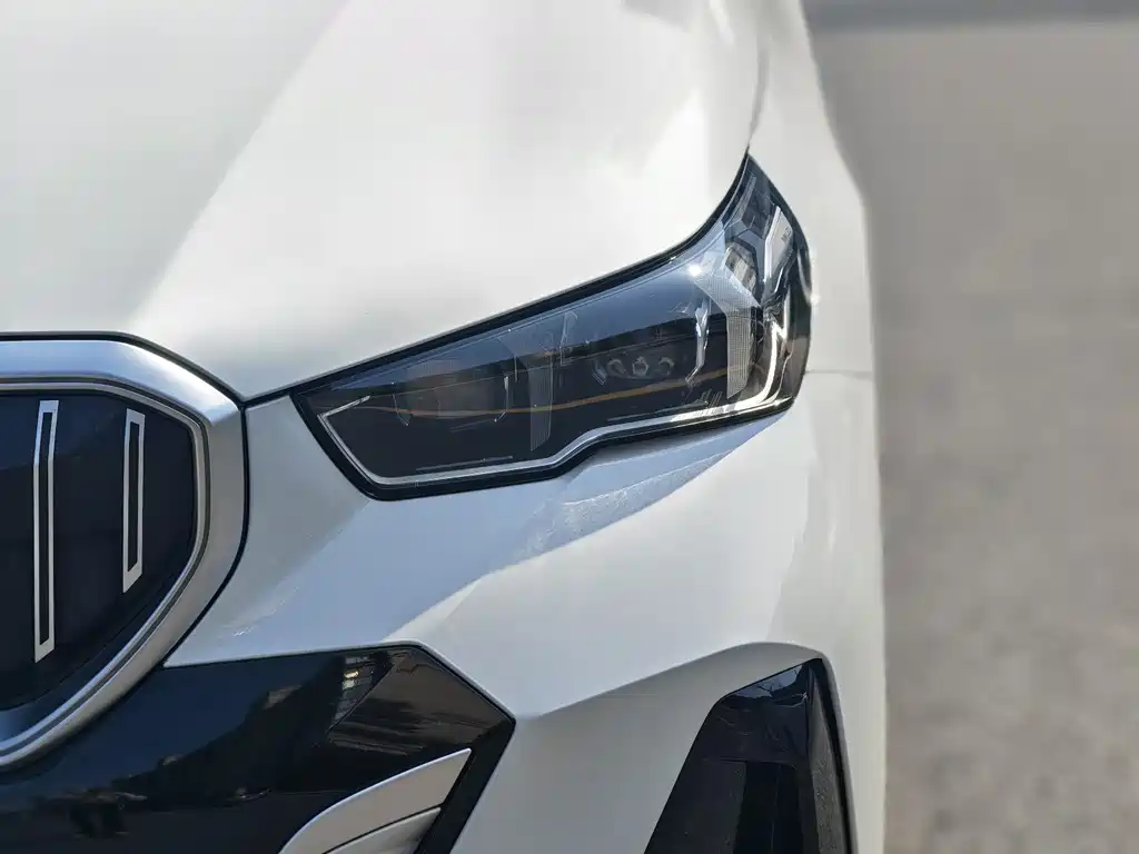 BMW 5 Series 2024 525Li M Sports Package купить на сайте DeffCars