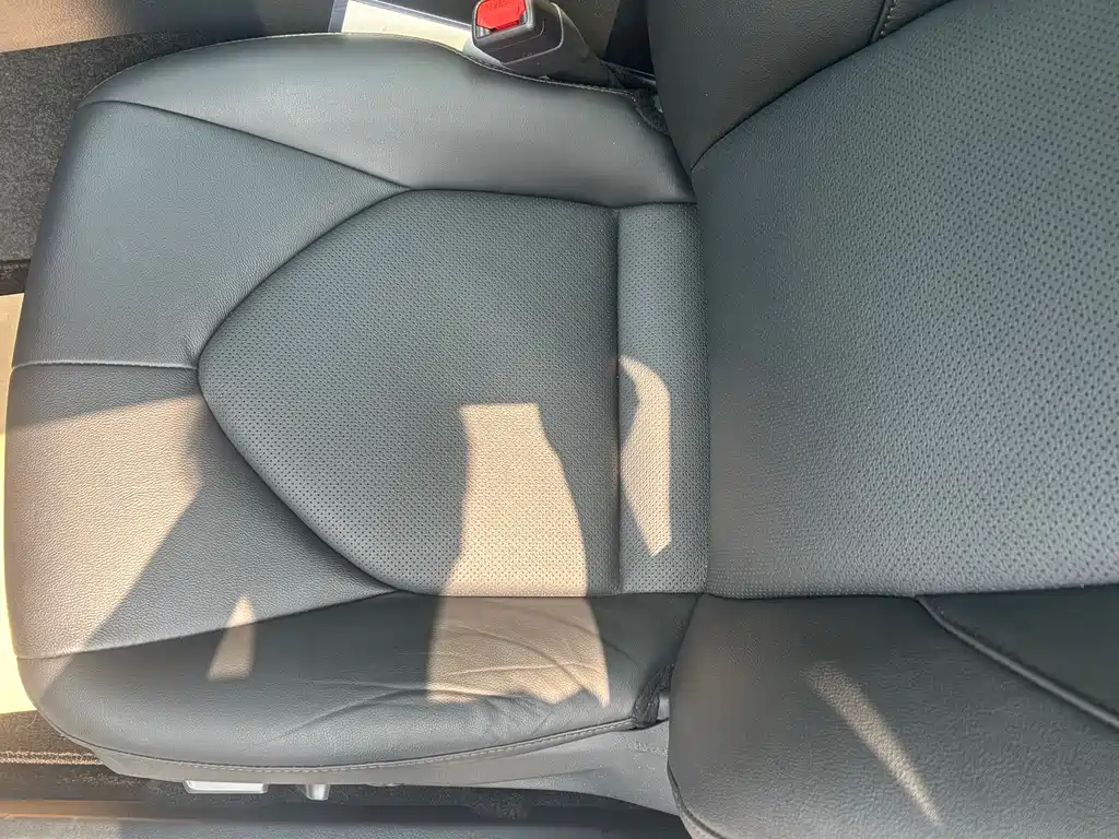 Camry 2022 2.0GVP Leading Edition купить на сайте DeffCars