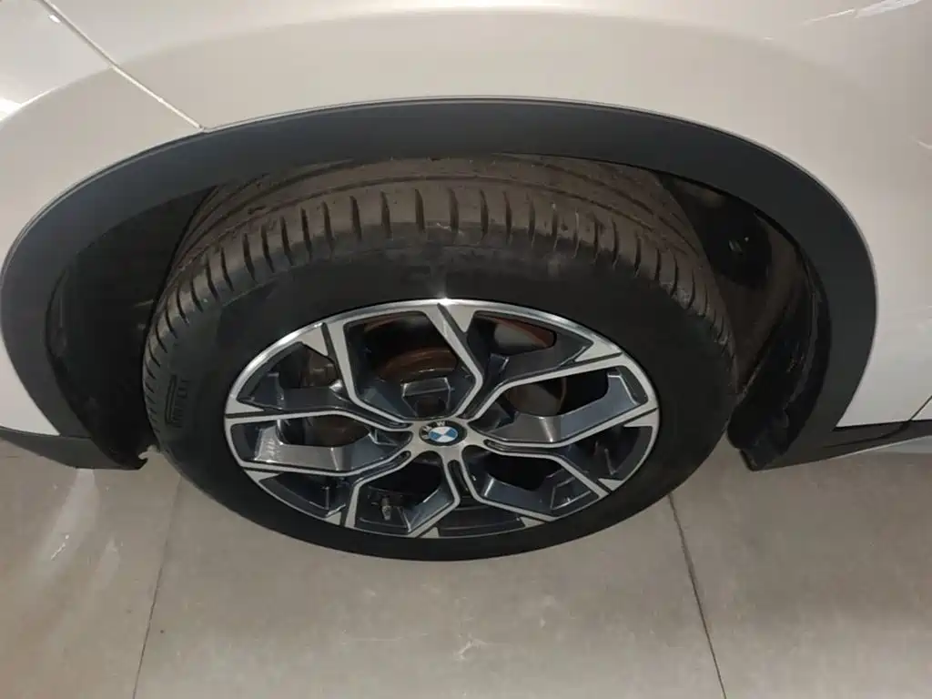 BMW X1 2022 sDrive20Li Exclusive Model купить на сайте DeffCars