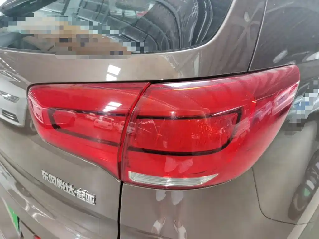 Zhipao 2015 2.0L automatic two-wheel drive version DLX купить на сайте DeffCars